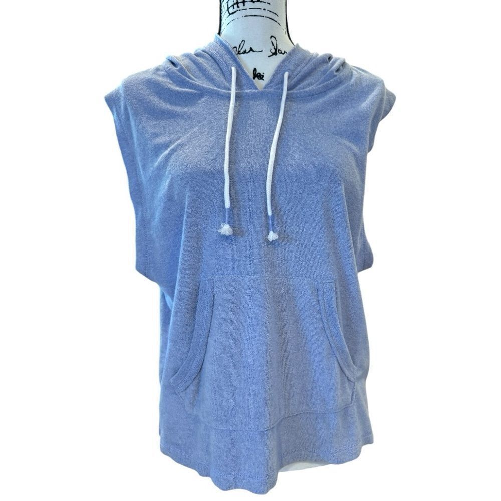 NWT xhilarationâSleeveless Terry Cloth Hoodie SizeâXL